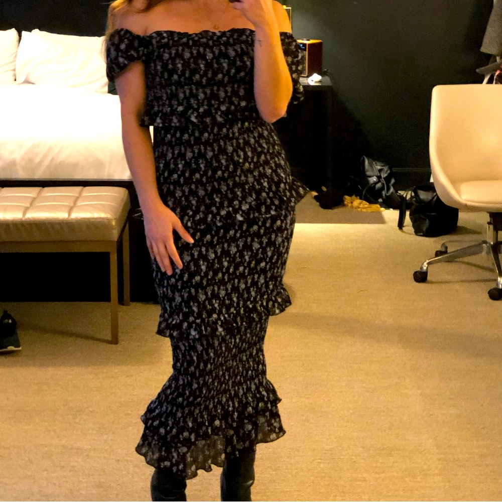 Off the shoulder floral maxi dress - Picture 1 of 8